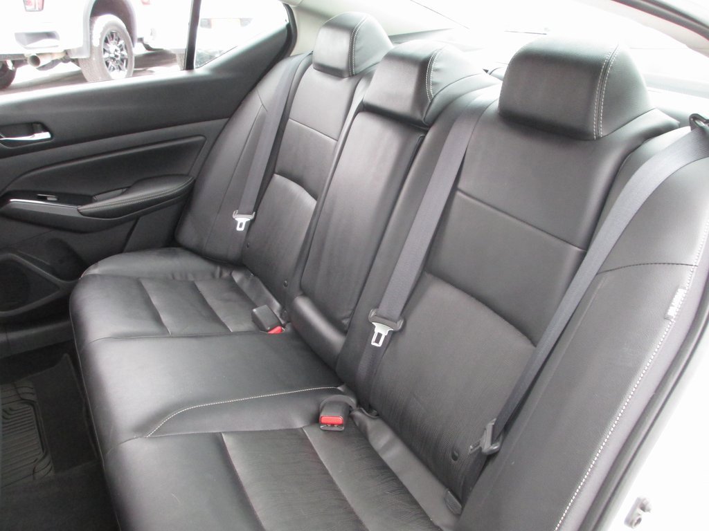 Used 2020 Nissan Altima 2.5 Platinum image 17