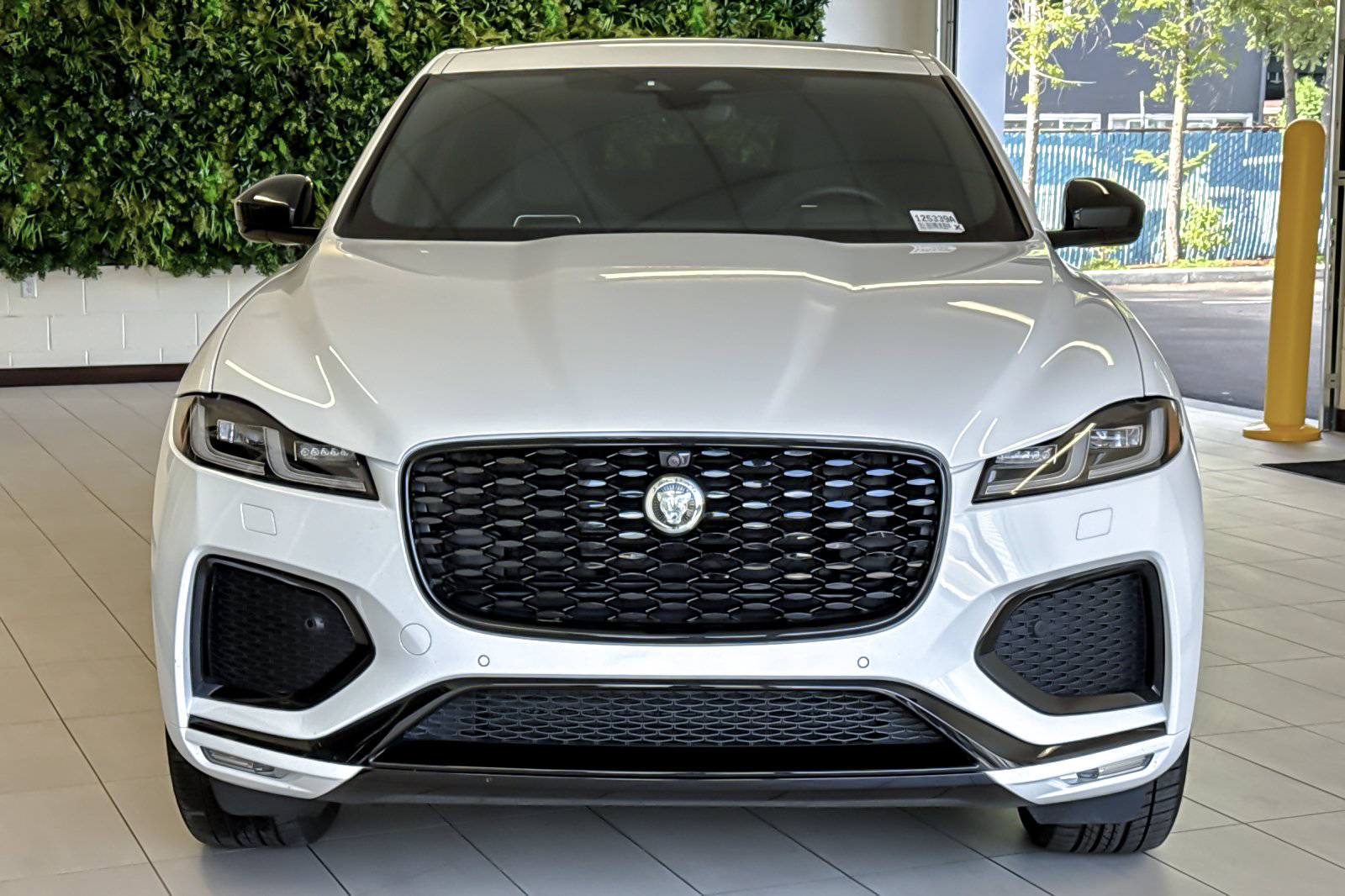 Used 2026 Jaguar F-PACE R-Dynamic S AWD/4WD image 9