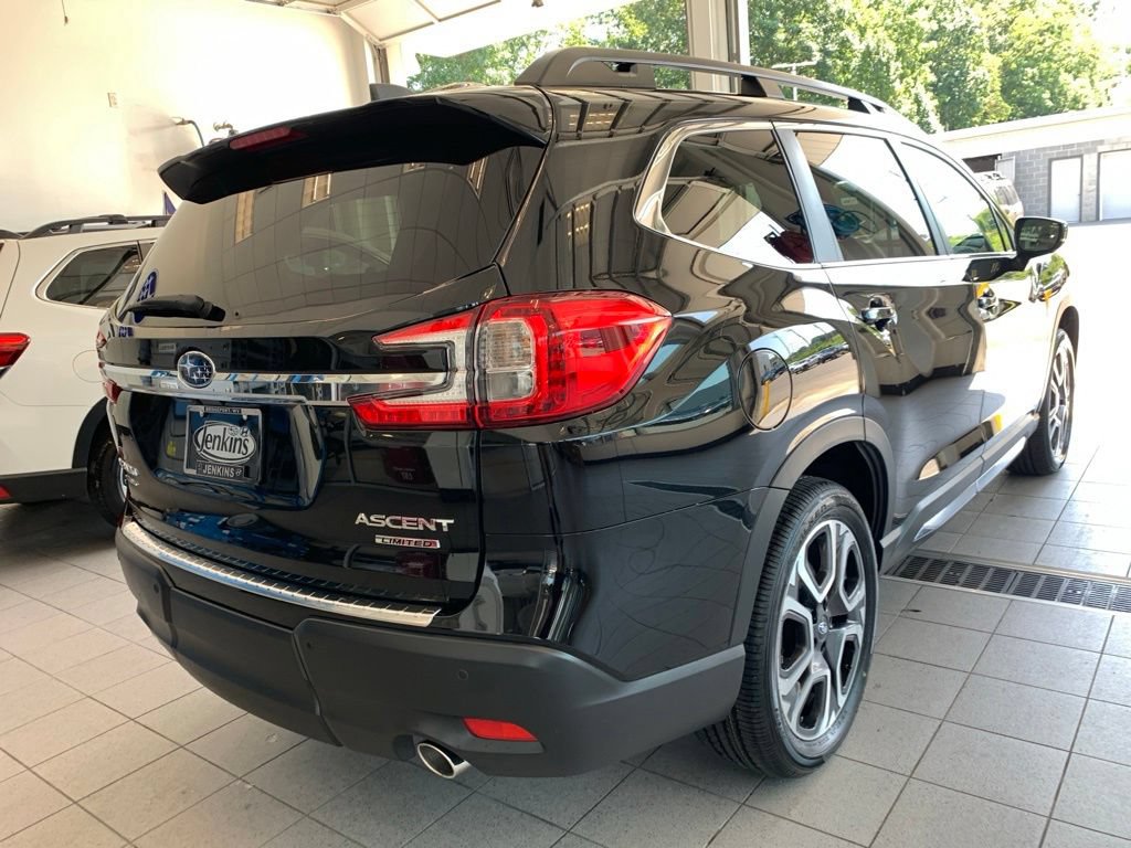 New 2026 Subaru Ascent Limited AWD/4WD image 17