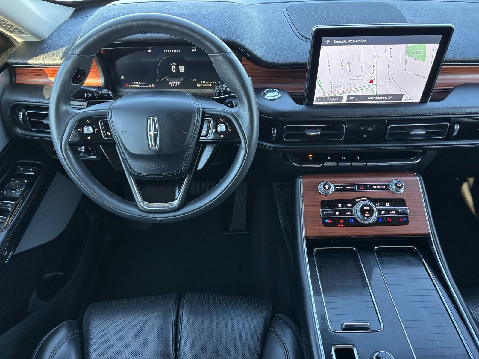 Used 2024 Lincoln Aviator Reserve w/ Equipment Group 201A image 3