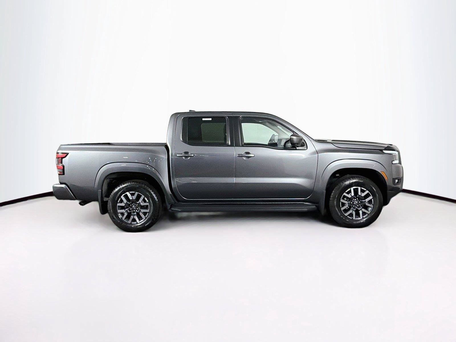 Used 2025 Nissan Frontier SL AWD/4WD image 12