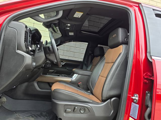 Used 2024 Chevrolet Silverado 2500 High Country w/ Technology Package AWD/4WD image 28