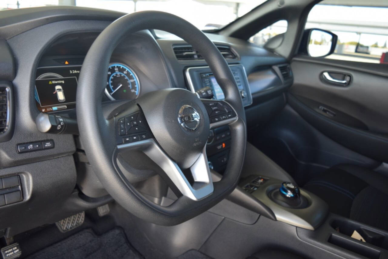 Used 2019 Nissan Leaf S w/ S Charge Package image 12