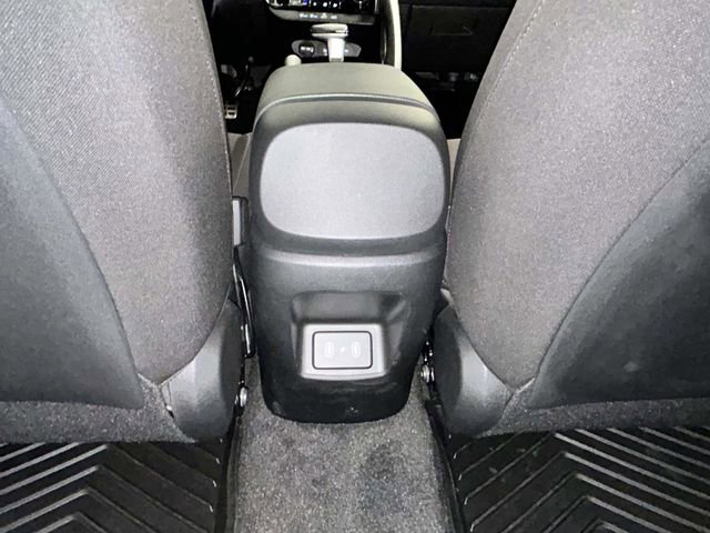 Certified 2025 Hyundai Elantra Sport FWD image 10