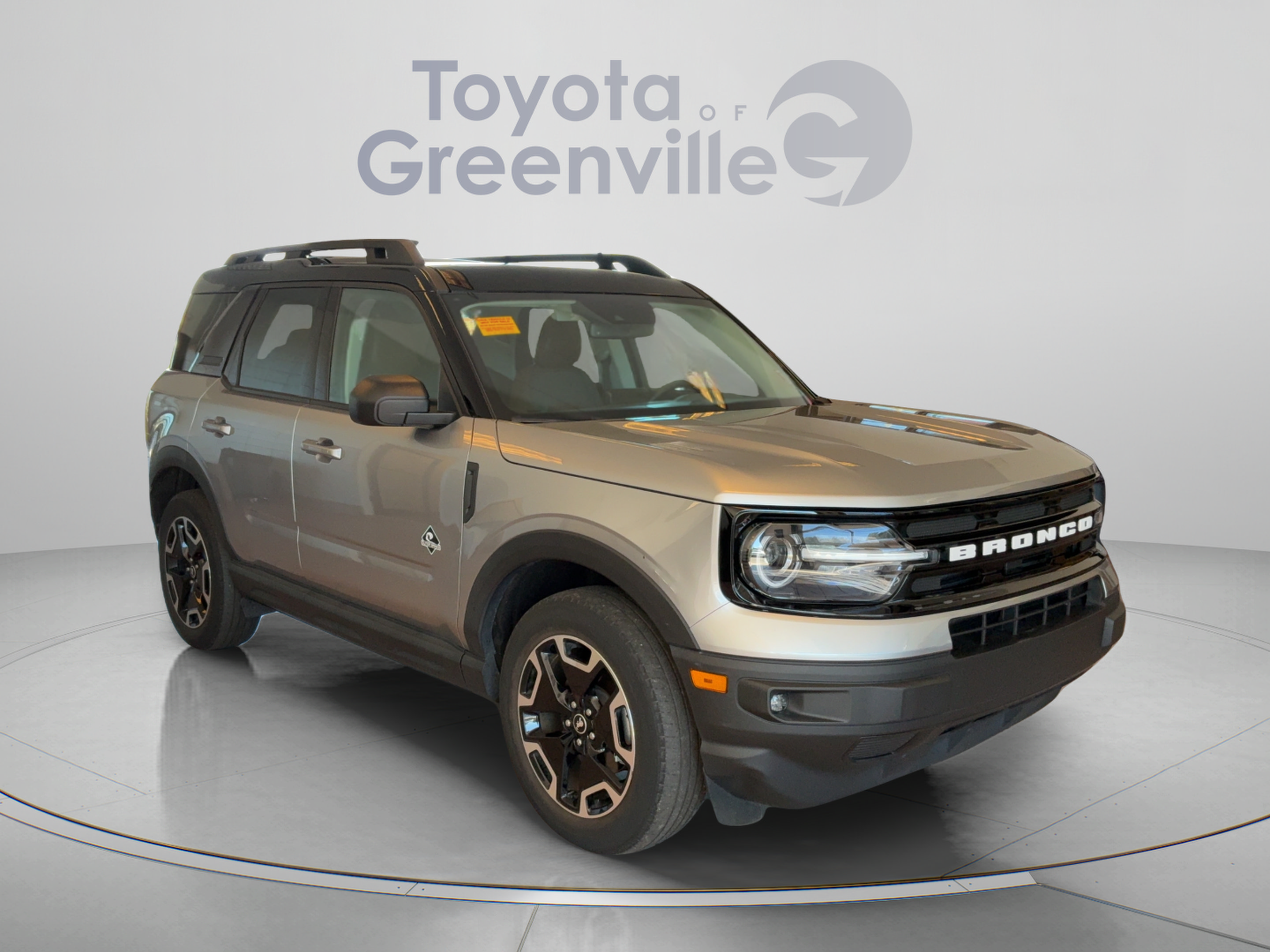 Used 2023 Ford Bronco Sport Outer Banks w/ Tech Package AWD/4WD image 8