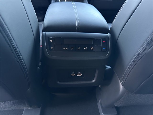 Used 2023 Nissan Pathfinder SL image 19