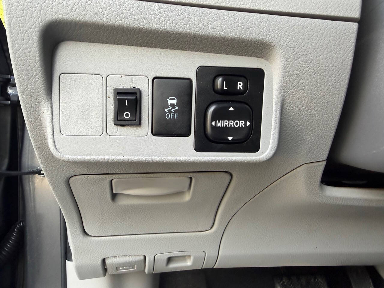 Used 2010 Toyota Corolla LE FWD image 19