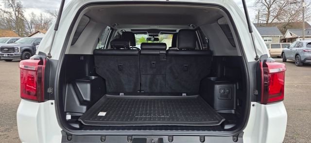 Used 2018 Toyota 4Runner TRD Off-Road Premium image 11