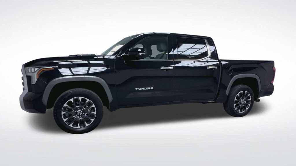 Used 2024 Toyota Tundra Limited AWD/4WD image 4