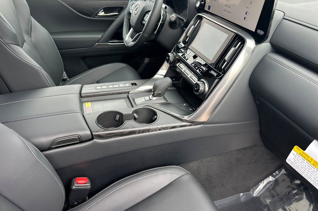 New 2026 Lexus LX 700h Luxury image 18