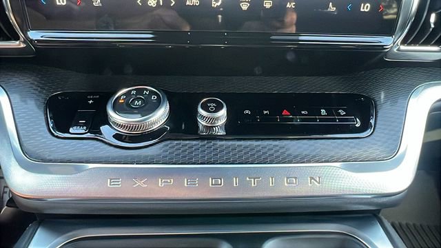 New 2026 Ford Expedition Max Platinum w/ Stealth Appearance Package AWD/4WD image 27
