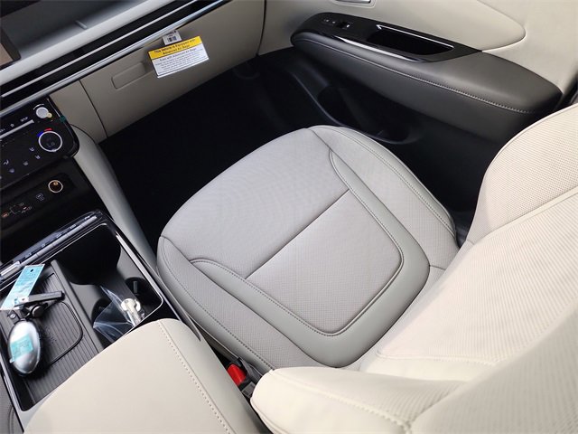 New 2025 Hyundai Tucson Limited image 14
