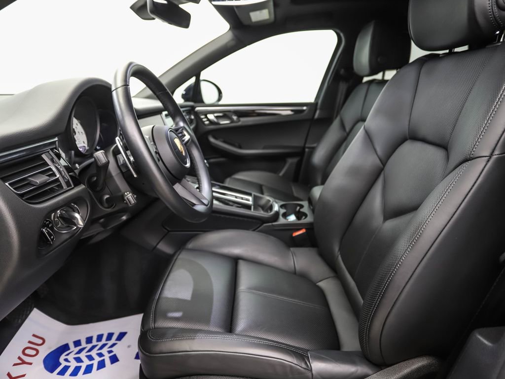 Used 2023 Porsche Macan image 11