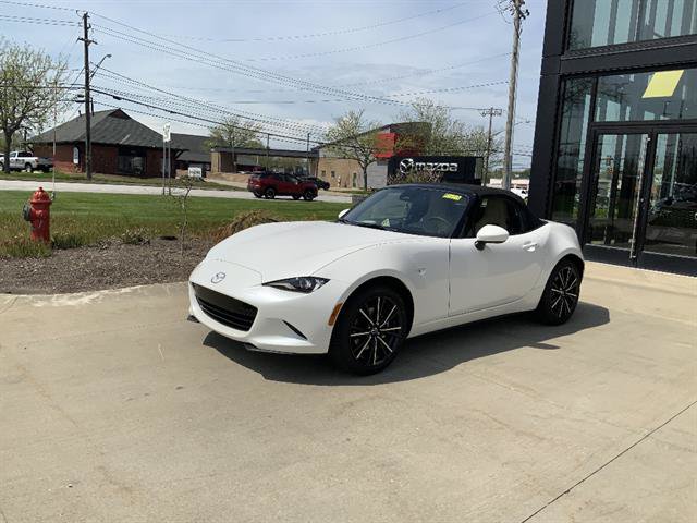 New 2026 MAZDA MX-5 Miata Grand Touring w/ Weather Package RWD video 3