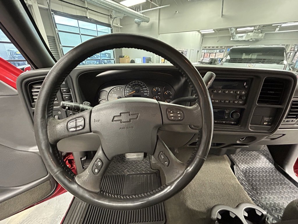 Used 2005 Chevrolet Silverado 2500 LS image 9