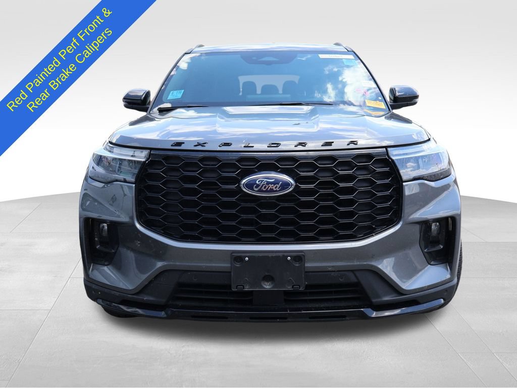 Used 2025 Ford Explorer ST-Line w/ ST-Line Street Pack AWD/4WD image 6