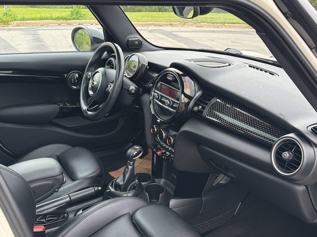 Used 2015 MINI Cooper S FWD image 25