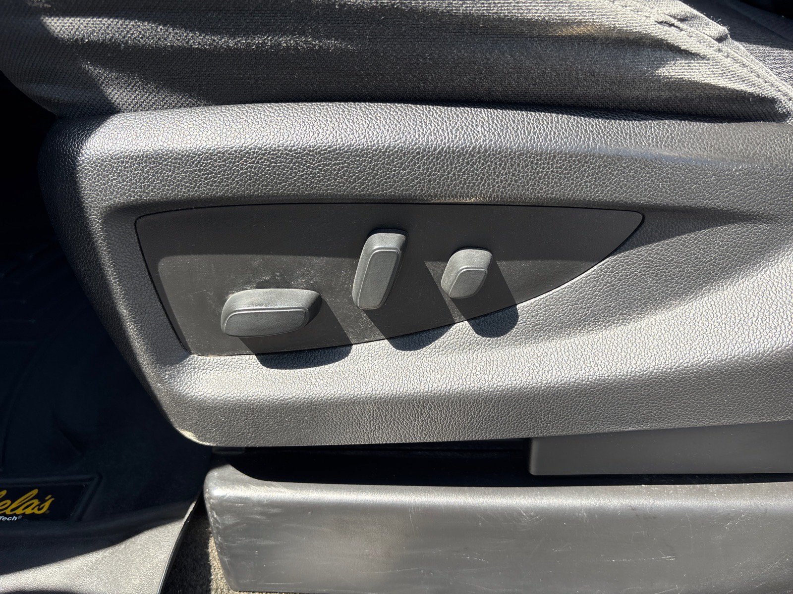 Used 2018 Chevrolet Silverado 1500 LT w/ All Star Edition AWD/4WD image 14