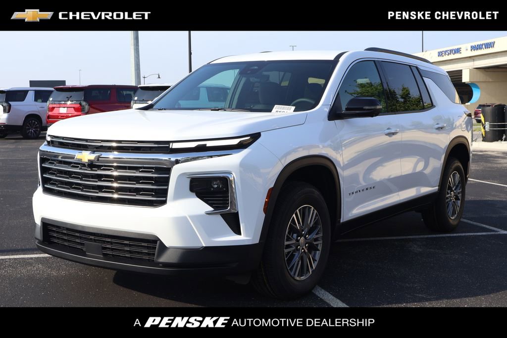 New 2026 Chevrolet Traverse LT w/ Driver Confidence Package image 1