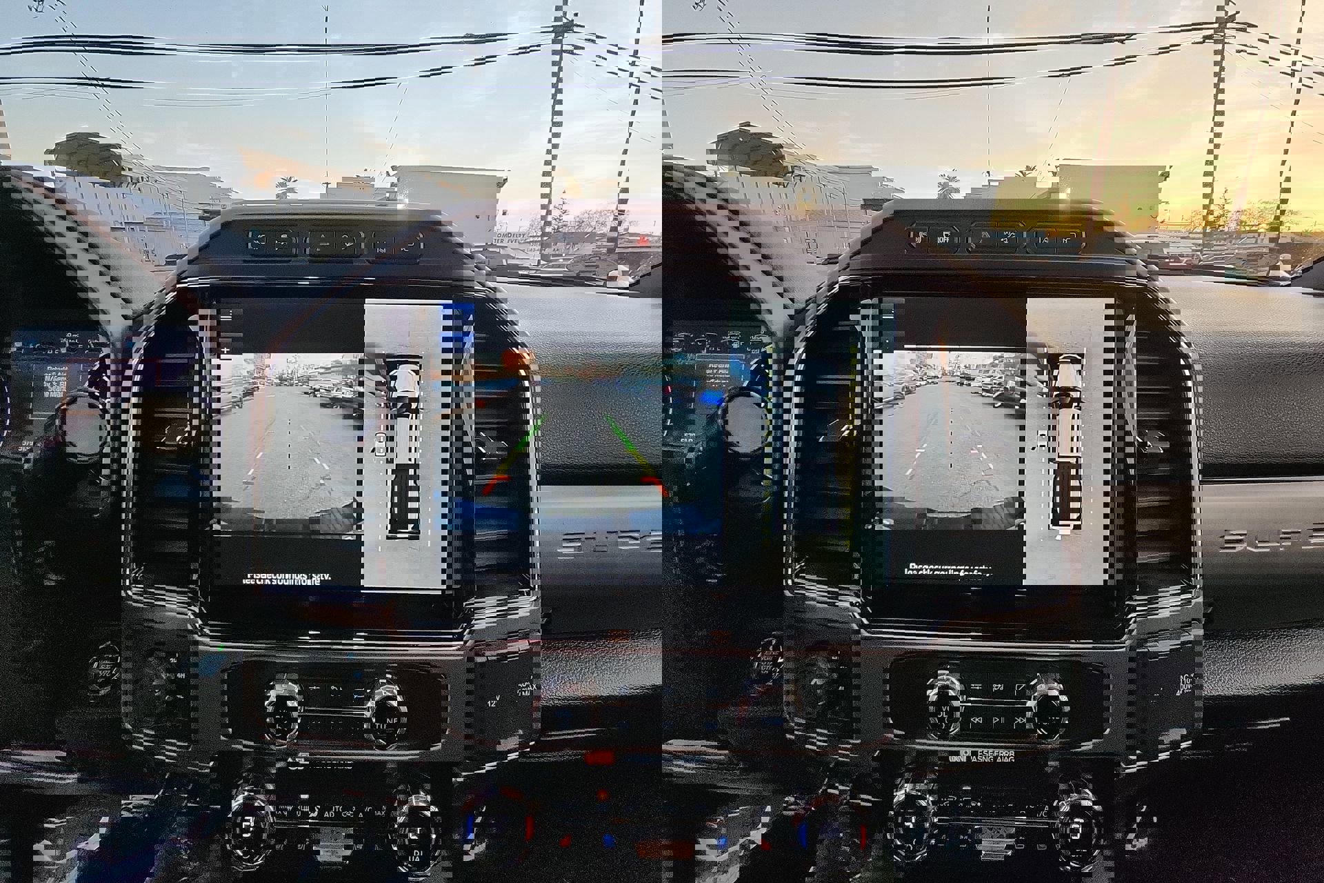 Used 2022 Ford F450 Platinum w/ FX4 Off-Road Package image 22