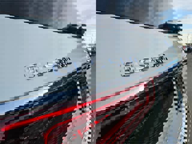 Used 2023 Mercedes-Benz GLS 580 4MATIC image 11