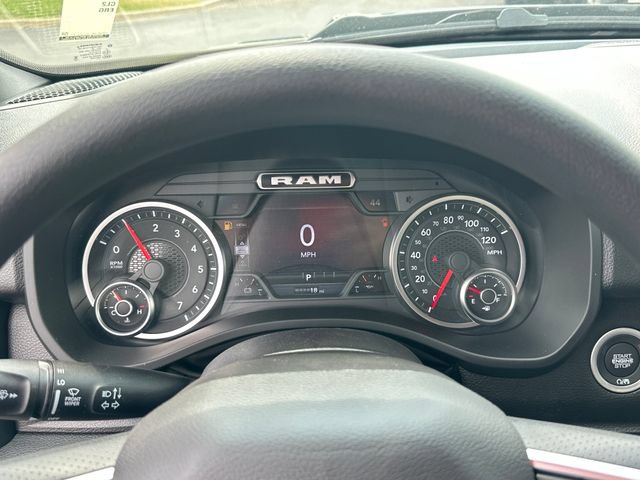 New 2026 RAM 1500 Express AWD/4WD image 20