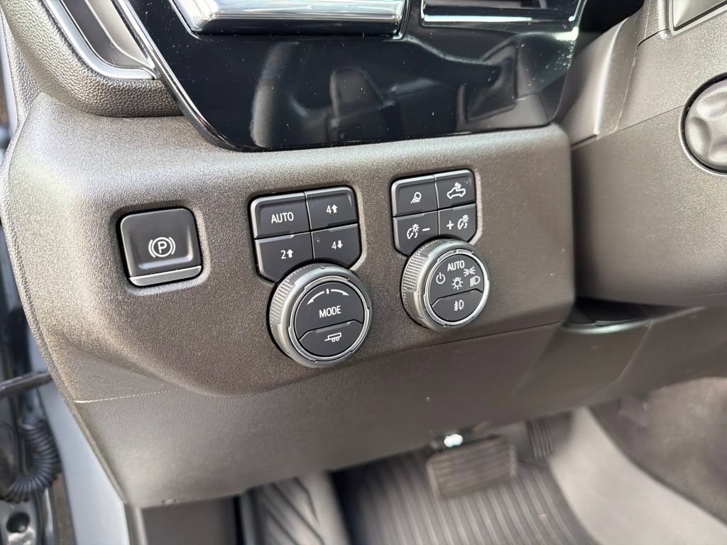 Used 2023 Chevrolet Silverado 1500 LTZ AWD/4WD image 65