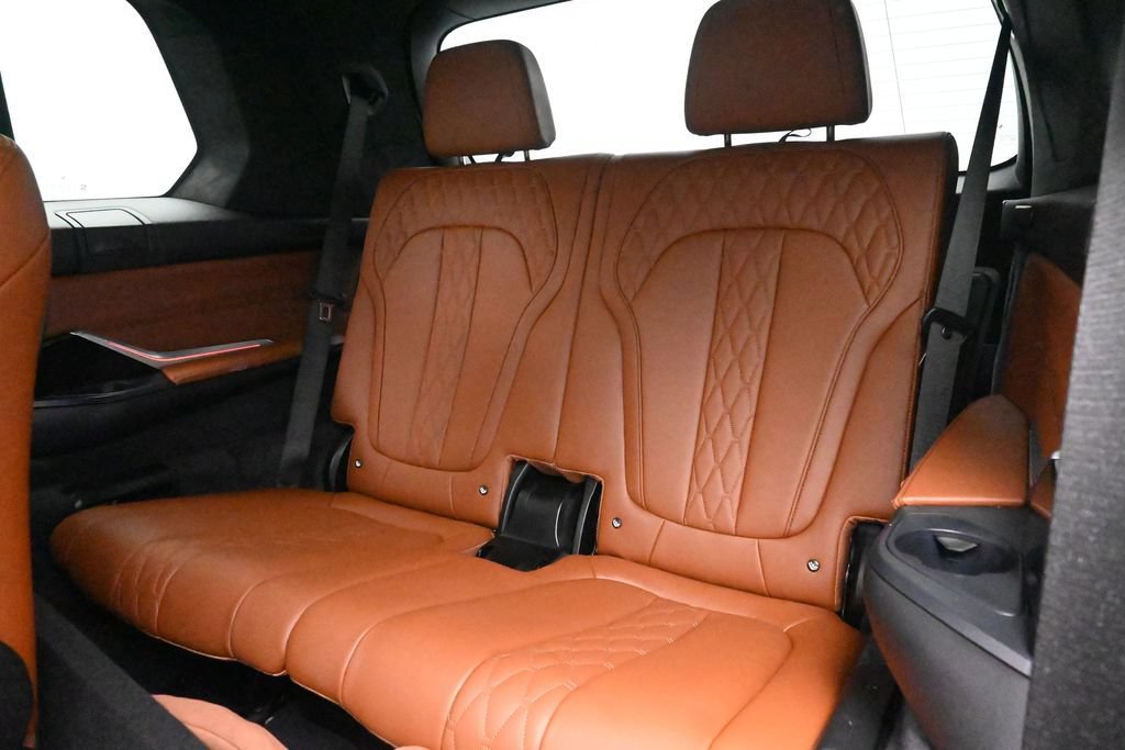 Used 2024 BMW X7 M60i w/ Executive Package AWD/4WD image 16