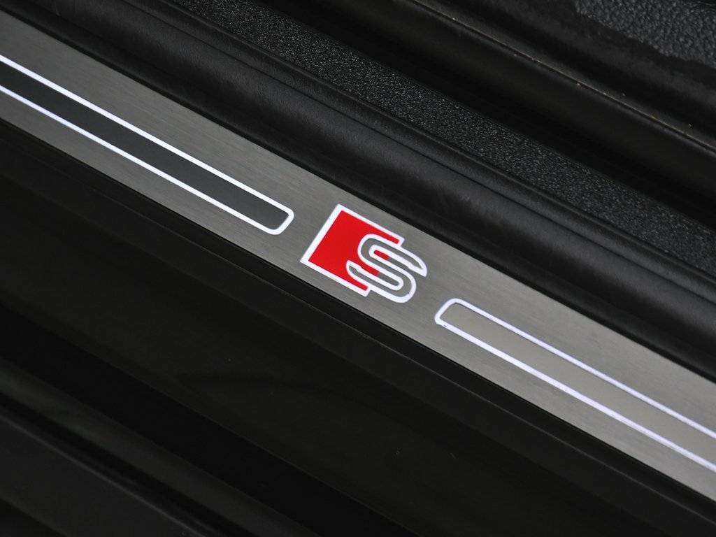 Used 2025 Audi SQ5 Premium Plus image 14