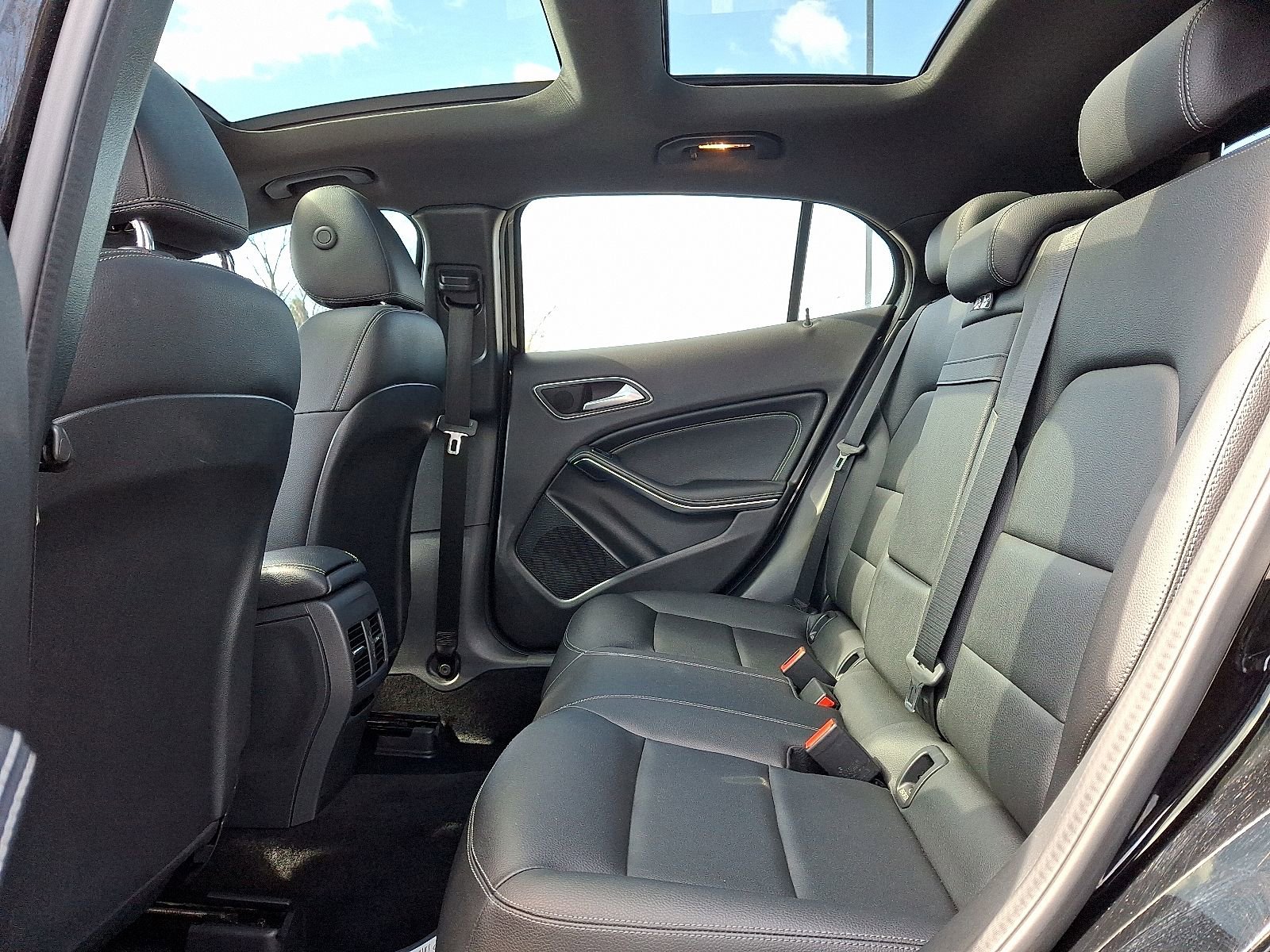 Used 2018 Mercedes-Benz GLA 250 image 10