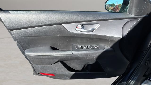Used 2023 Kia Forte LXS image 17