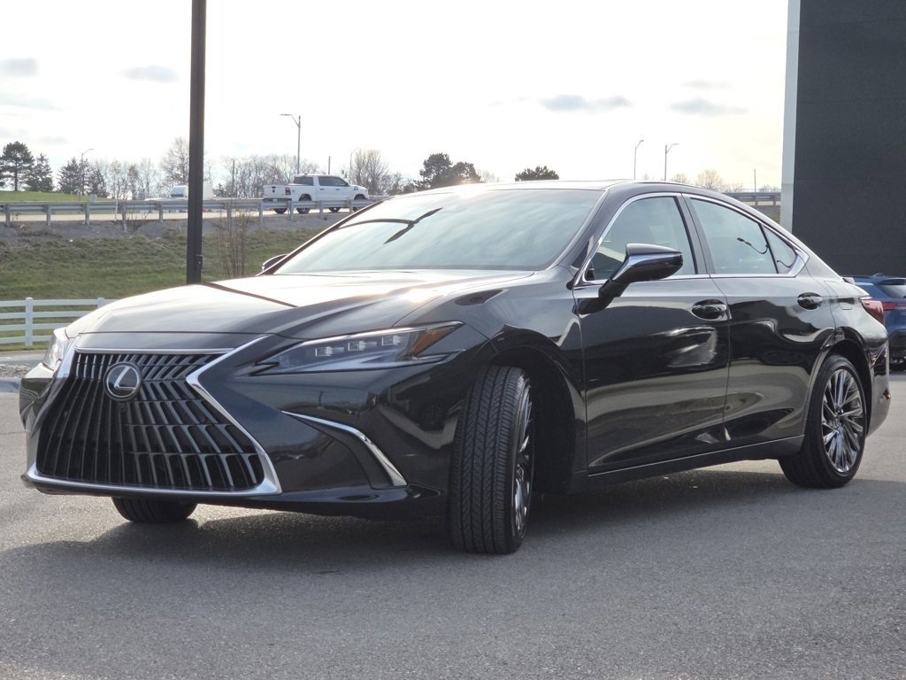 Certified 2024 Lexus ES 300h Ultra Luxury w/ Accessory Package (Z1) image 25