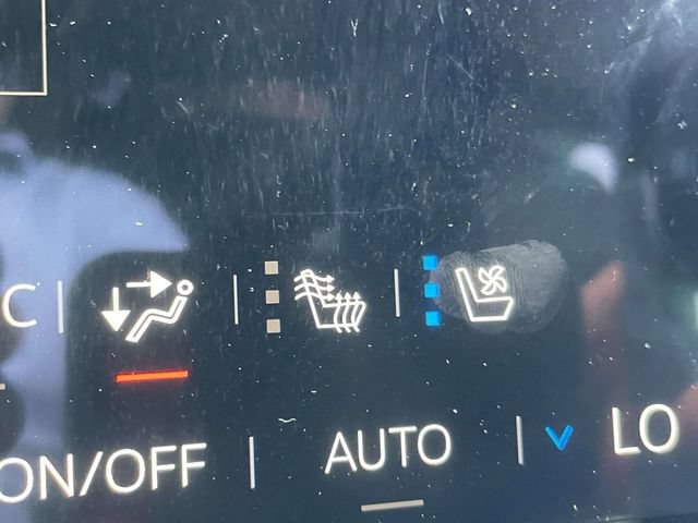Certified 2026 GMC Yukon AT4 w/ AT4 Premium Package AWD/4WD image 25