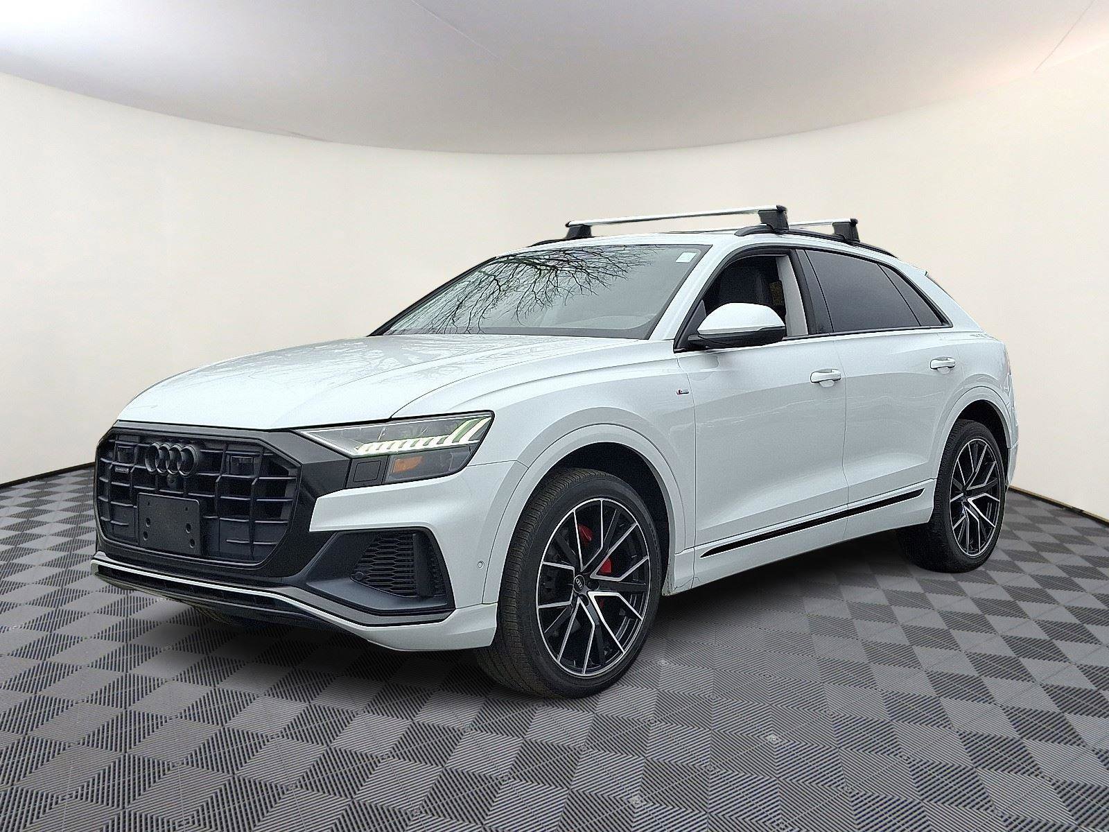 Used 2021 Audi Q8 Premium Plus w/ Premium Plus Package image 3