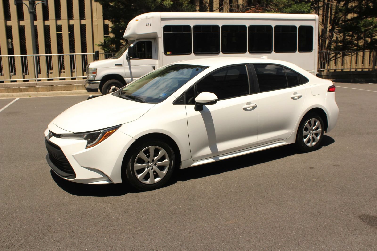 Used 2023 Toyota Corolla LE FWD image 12