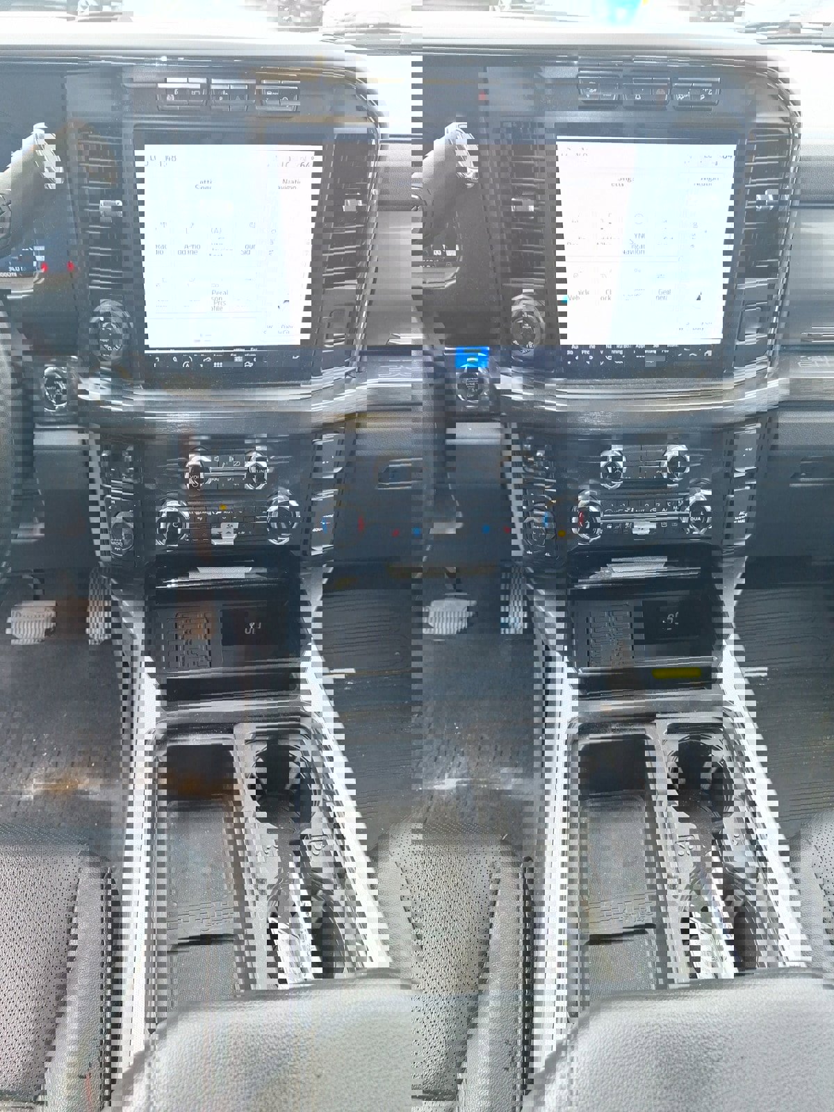 Used 2023 Ford F250 Lariat w/ Lariat Ultimate Package image 14