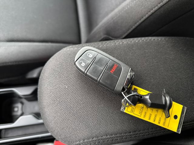 Used 2021 Jeep Renegade Sport w/ Sport Appearance Group image 13