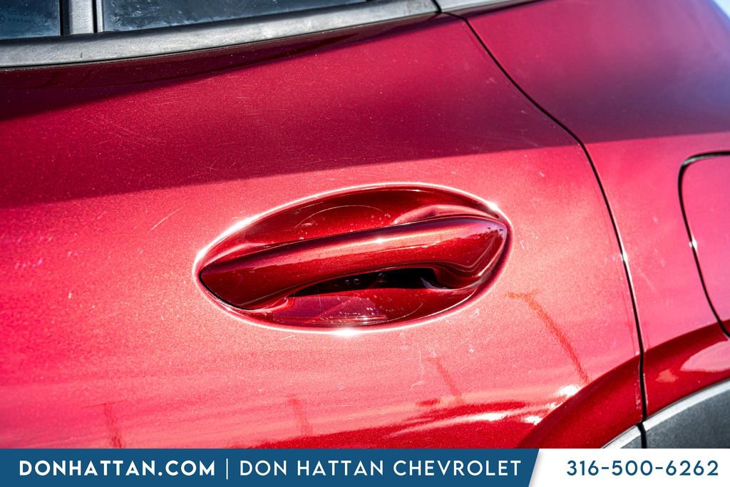 Used 2024 Chevrolet Trax ACTIV w/ Driver Confidence Package image 29