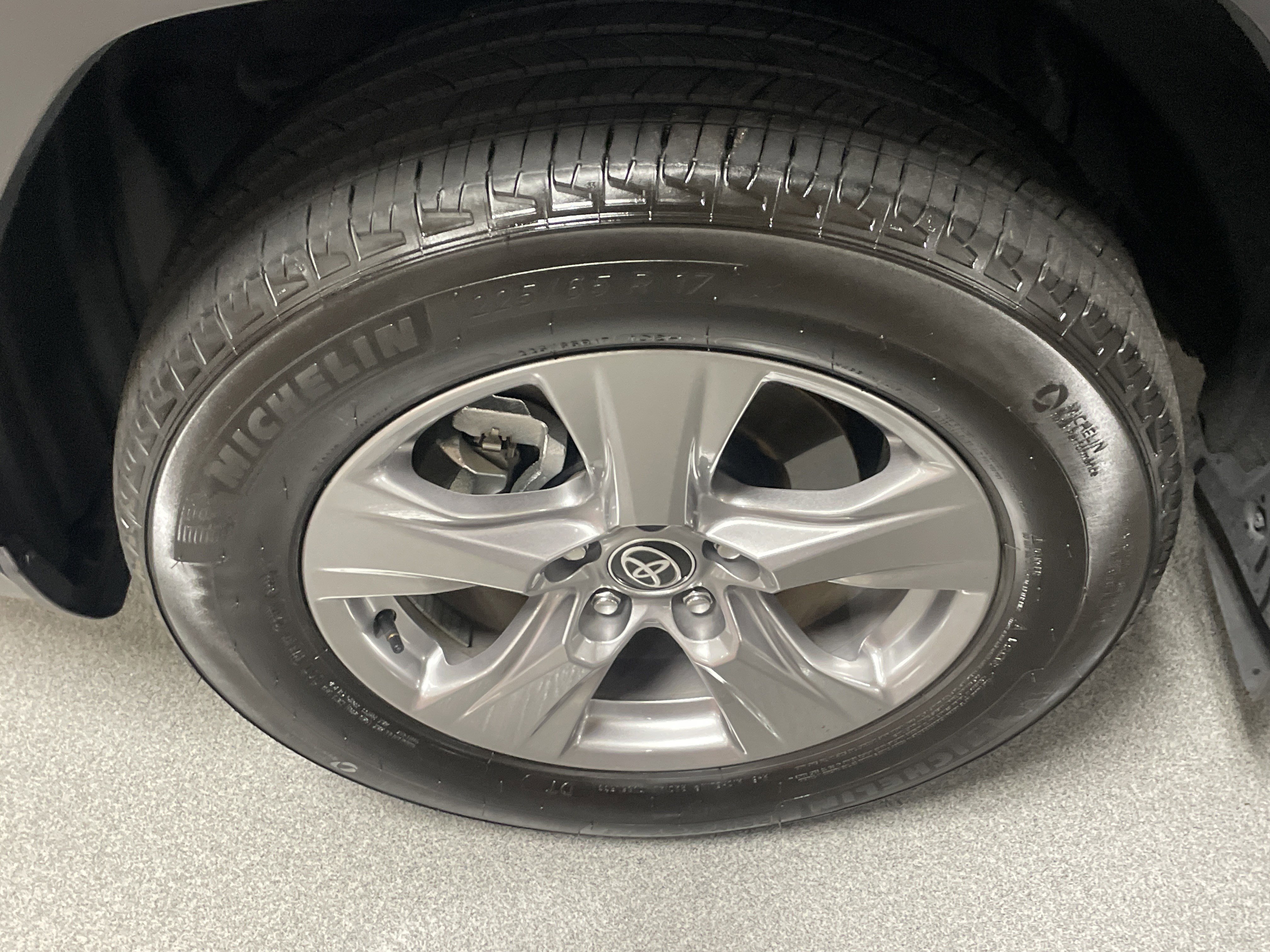 Used 2025 Toyota RAV4 LE image 13