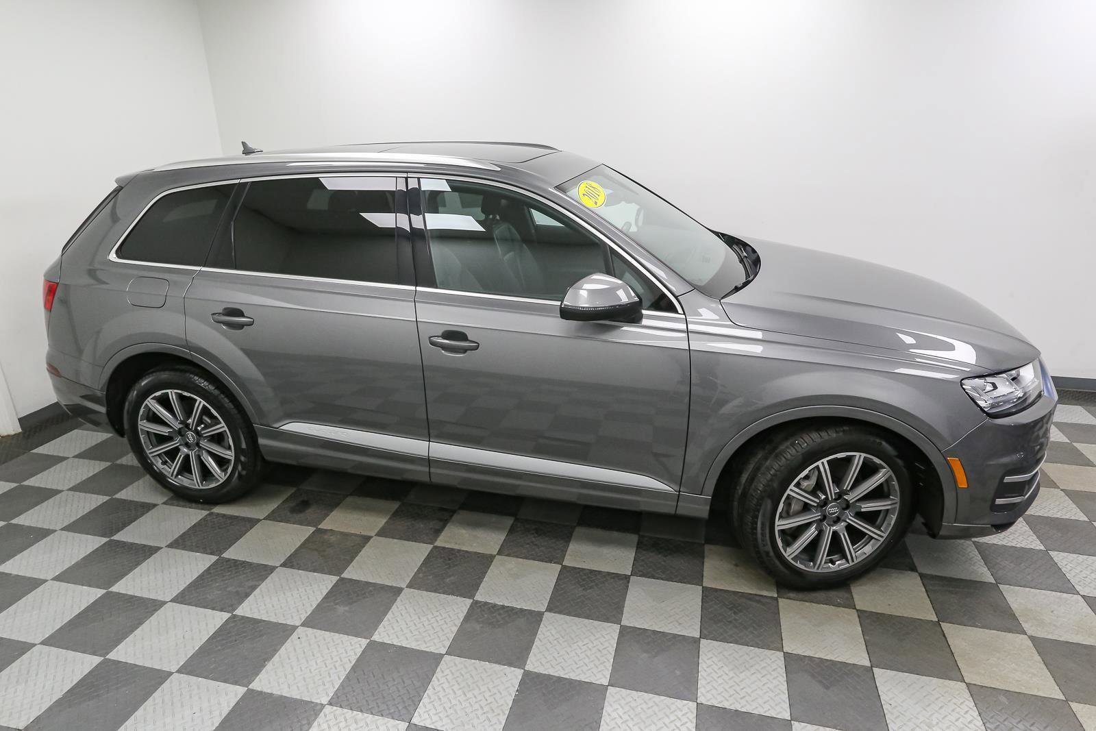 Used 2018 Audi Q7 3.0T Premium Plus w/ Premium Plus Package image 5