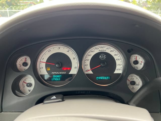 Used 2007 Chevrolet Avalanche LTZ w/ LTZ Preferred Equipment Group RWD image 20