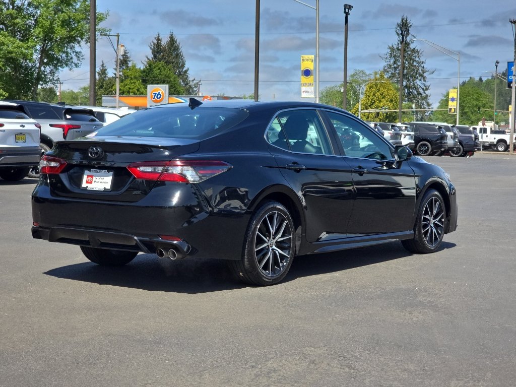 Certified 2021 Toyota Camry SE FWD image 5
