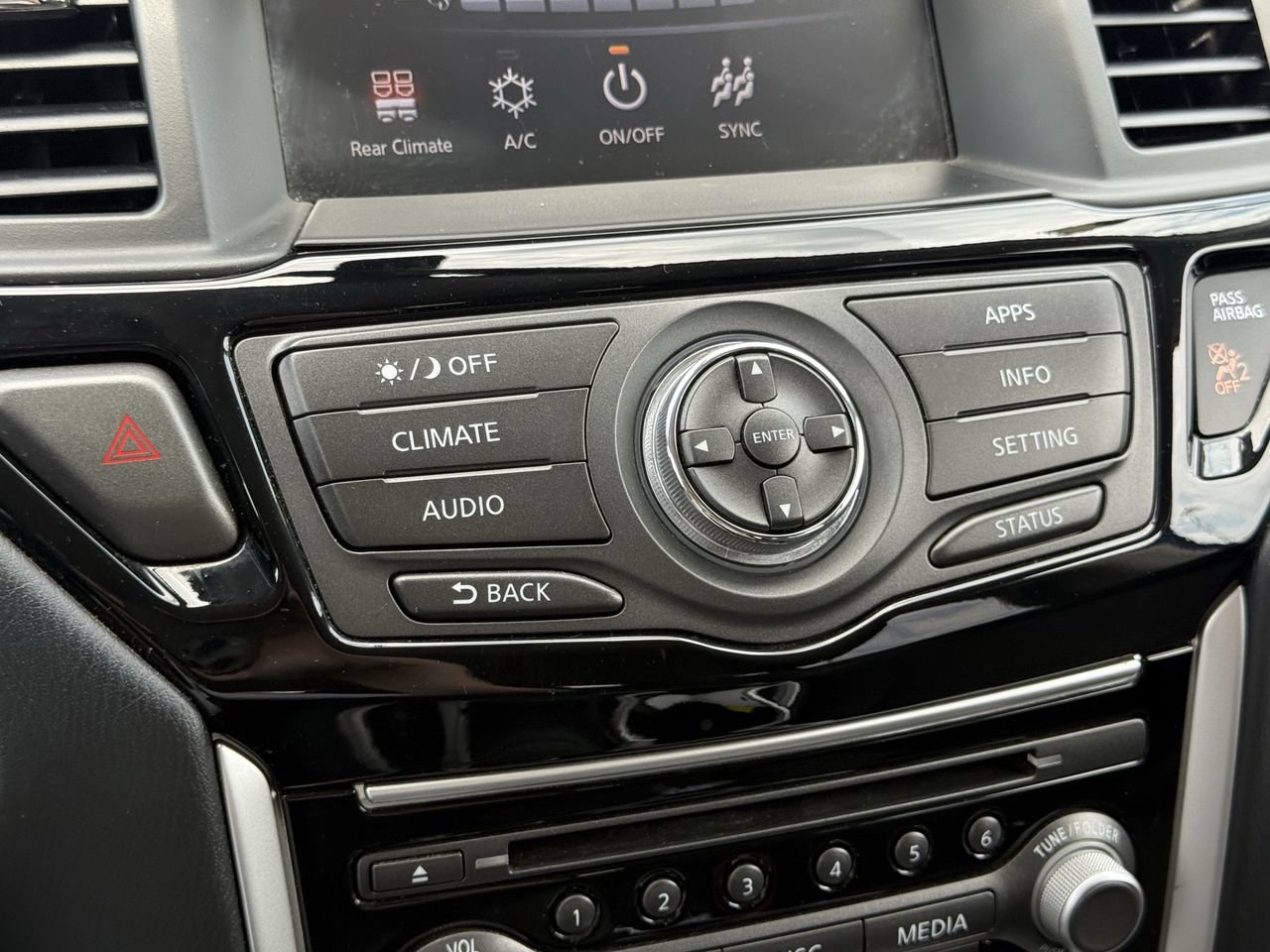 Used 2019 Nissan Pathfinder S FWD image 19