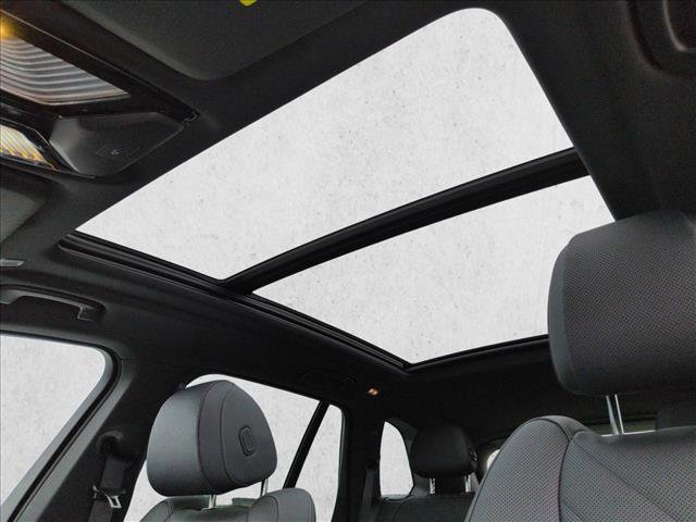 Used 2025 BMW X5 xDrive40i w/ M Sport Package AWD/4WD image 16