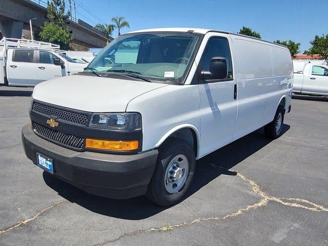 New 2026 Chevrolet Express 2500 Extended w/ Communications Package RWD image 4