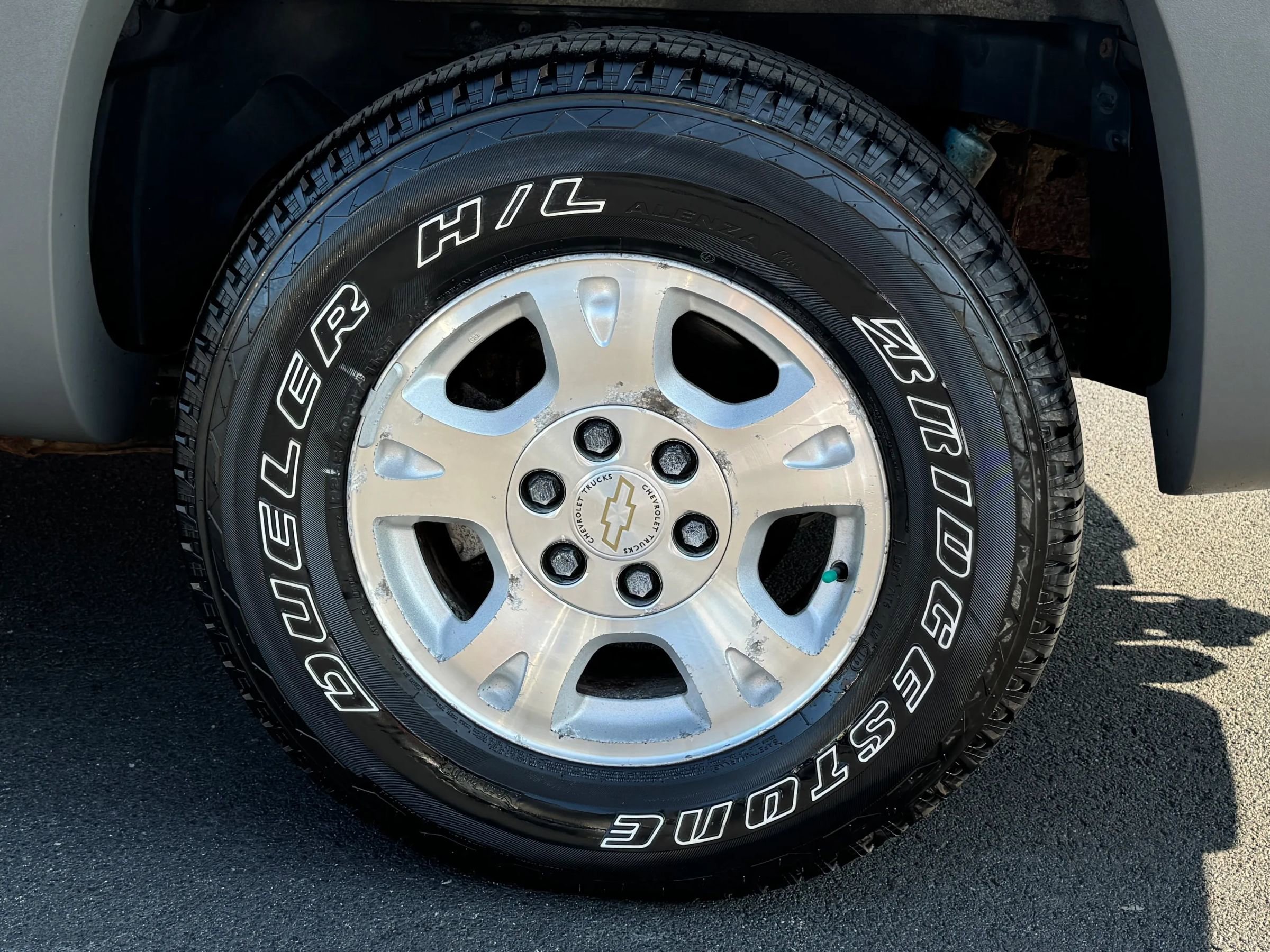Used 2002 Chevrolet Avalanche 4x4 w/ Off-Road Suspension Pkg image 9
