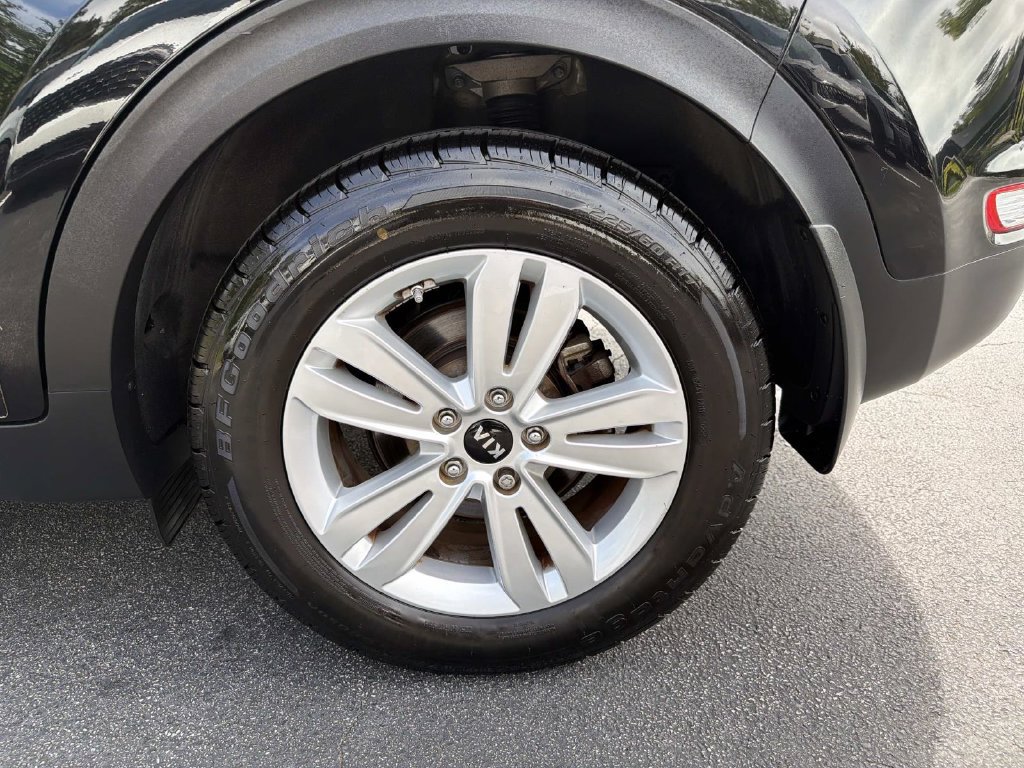 Used 2019 Kia Sportage LX FWD image 35
