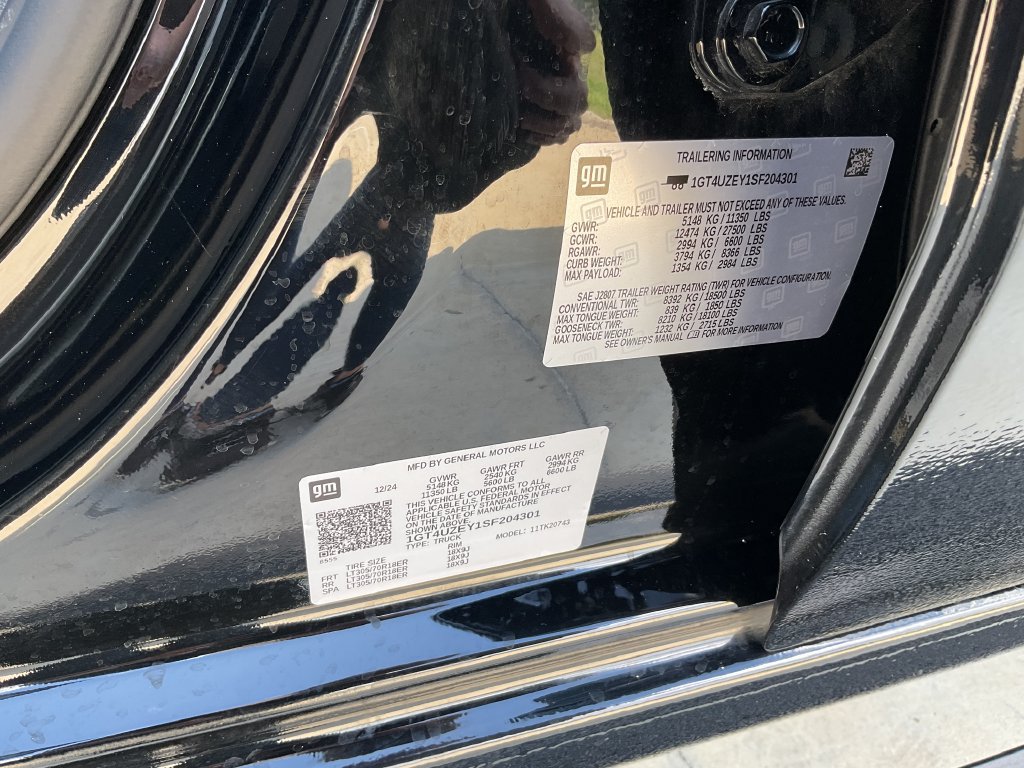 Used 2025 GMC Sierra 2500 AT4X AWD/4WD image 33