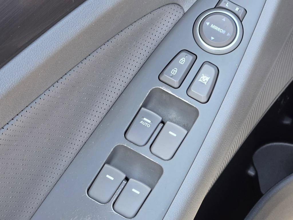 Used 2012 Hyundai Sonata Hybrid w/ Ultimate Pkg FWD image 34