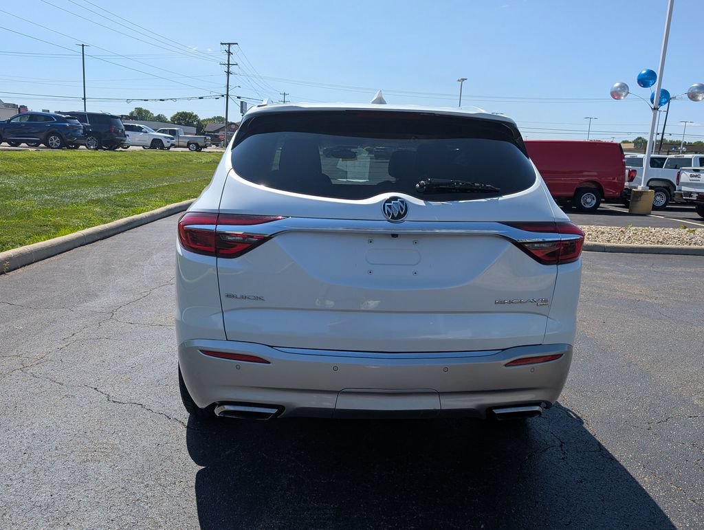 Used 2018 Buick Enclave Premium AWD/4WD image 6